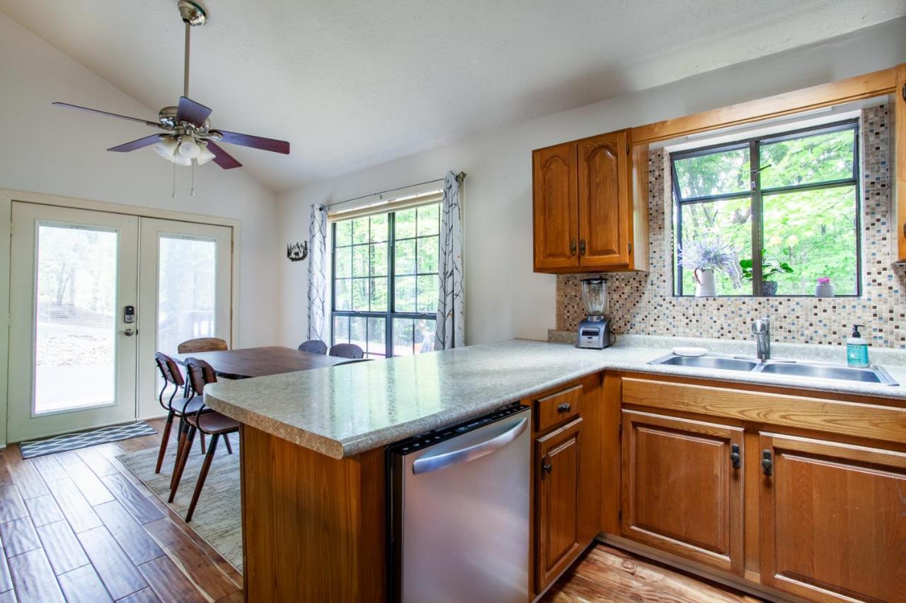 Little Cub Cottage - Mtn Views & Community Pools Gatlinburg Luaran gambar