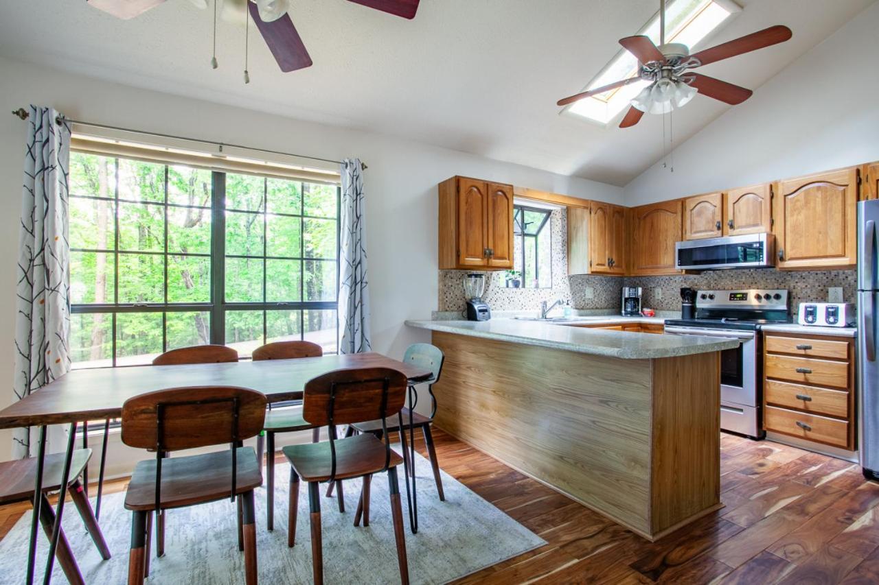 Little Cub Cottage - Mtn Views & Community Pools Gatlinburg Luaran gambar