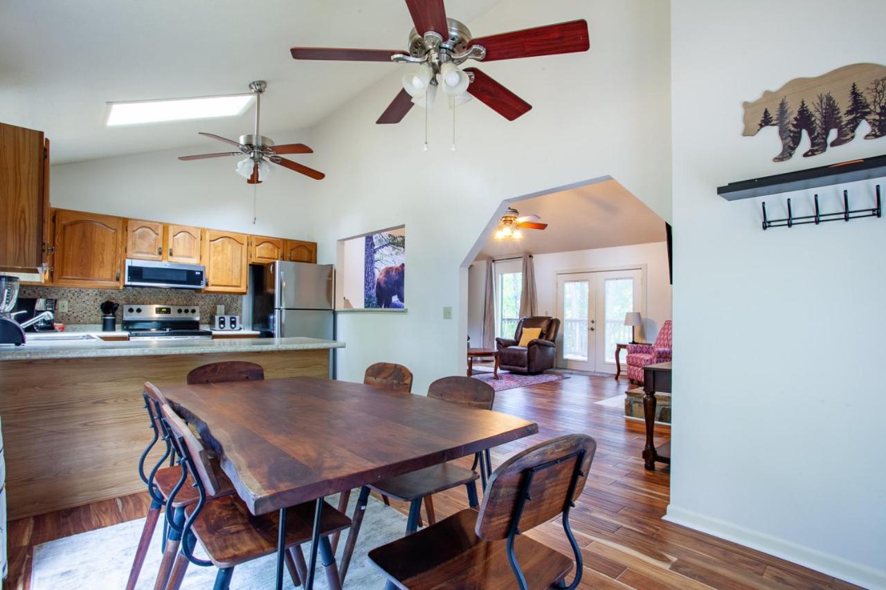 Little Cub Cottage - Mtn Views & Community Pools Gatlinburg Luaran gambar